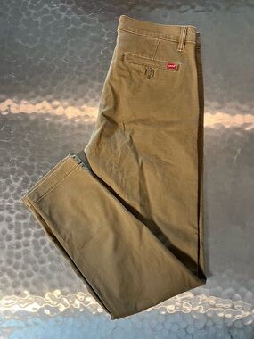 Levi's Men's Tan XX Chino Tapered Leg Size 34x33